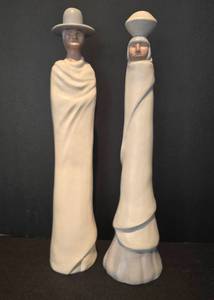 lot 91 image: Tall Navajo Pottery Figures