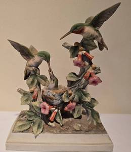 lot 96 image: Vintage Ceramic Andrea by Sadek Bird Figure