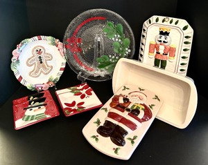 lot 136 image: Pretty Christmas Decor and Serving Pieces