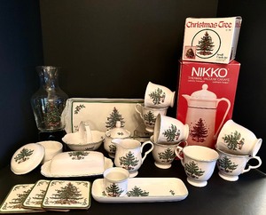 lot 143 image: Festive Christmas Teacups, Thermal Vacuum Carafe, Cookie Jar and More