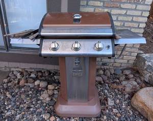 lot 36 image: Kenmore Propane Grill