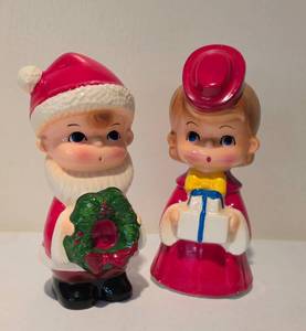 lot 152 image: Pair of Vintage Ceramic Christmas Figures