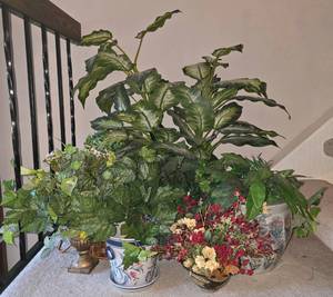 lot 155 image: Fun Faux Foliage Grouping