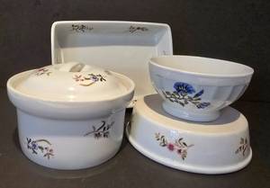 lot 159 image: Cordon Bleu International Frieda Crockery