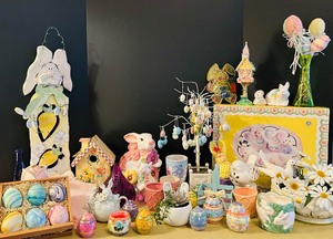 lot 189 image: Easter  Spring Decor