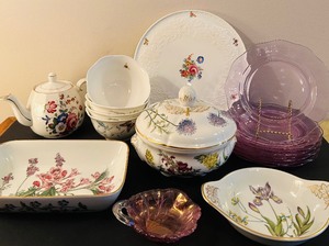 lot 190 image: Gorgeous Spode, Lenox and More