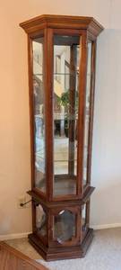 lot 25 image: Vintage Slim Oak Display Cabinet