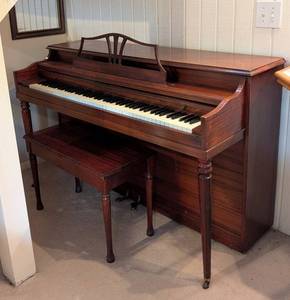 lot 45 image: Hallet & Davis Upright Piano