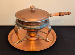 lot 54 image: Round Copper Chafing Dish and Tray