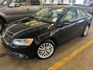 lot 7 image: 2014 Volkswagen Jetta SEL
