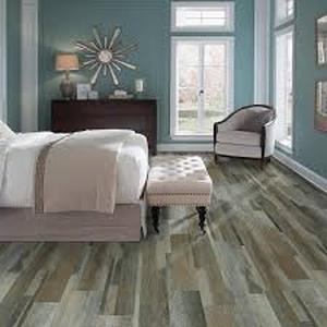 Lot of 11 Boxes of Bennet Valley Oak Flooring Customer Returns Review all pictures