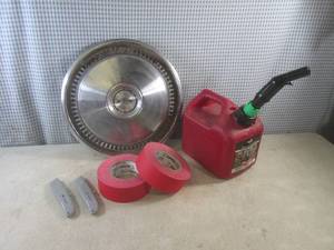 lot 417 image: (EW4) 1 Gallon Gas Can, 2 Rolls of ...