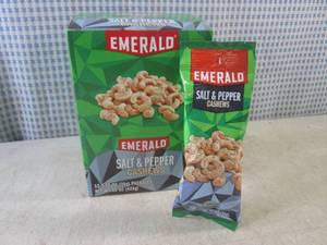 lot 440 image: (B-1) Box with12 Bags of Emerald Sa...