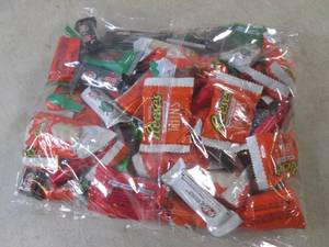 lot 457 image: (B-1) 2 Pounds of Assorted Bite Siz...