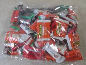 lot 458 image: (B-1) 2 Pounds of Assorted Bite Siz...