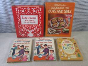 lot 215 image: (A-2) New and Vintage Betty Crocker...