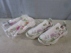lot 223 image: (CS) 2 Pair of Shoes Size 10 New...