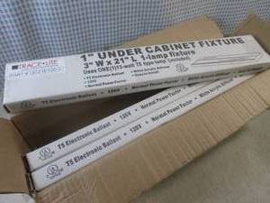 lot 357 image: (EW4) Box of 3 Under Cabinet Light ...