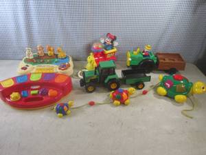 lot 385 image: (EW5) Assorted Toys...