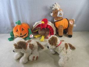 lot 395 image: (A-2) Assorted Plush Animals...