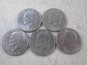 lot 401 image: (CNTR) 5 - 1972 Eisenhower Dollar C...