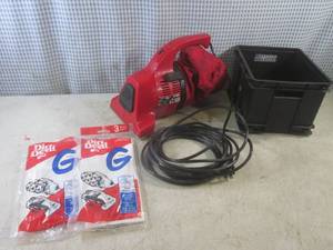lot 336 image: (CSB) Dirt Devil Electric Hand Vacu...