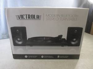 lot 17 image: (EW4) Victrola Modern Bluetooth Ste...