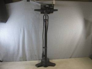 lot 22 image: (H-1) Sunlite Surge Alloy XL Floor ...