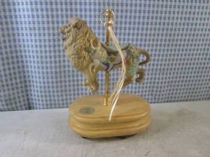 lot 29 image: (CNTR) Breckenridge Designs Golden ...