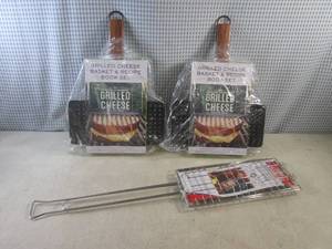 lot 56 image: (H-2) 2 Grilled Cheese Basket & Rec...