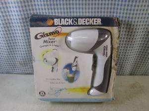 lot 67 image: (CSB) Black & Decker Gizmo Twist Mi...