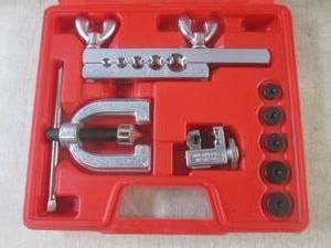 lot 96 image: (BS) Thorstone 8pc Double Flaring T...