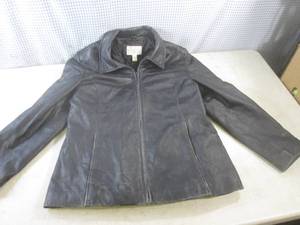 lot 105 image: (BS) Worthington Genuine Lambskin J...