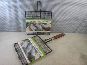 lot 122 image: (H-1) 2 Fish Grilling Baskets...