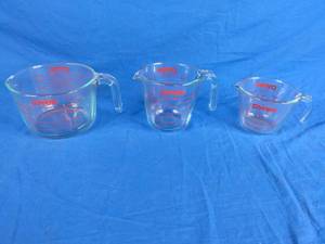 Lot of 3 Pyrex Measuring Cups