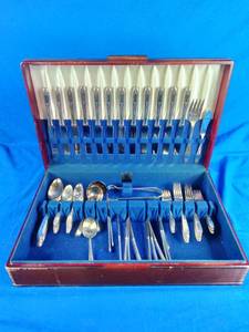 Large Set of Community Plate Silverware- Silver Plated