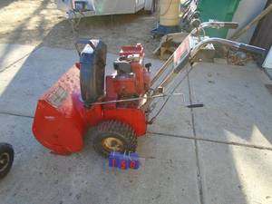 Toro 524 snowblower with electric start. Heavy duty unit. As shown. Tested & works.