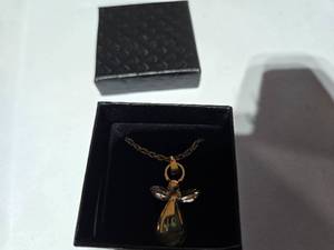 lot 162 image: Genuine Australian Crystal Angel Locket on 18-Inch Rope Chain  Brand New  Brand New Sold online for over $120
