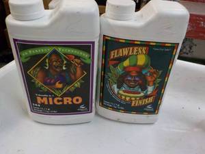 1 each 1 qt Flawless Finish and Mic...