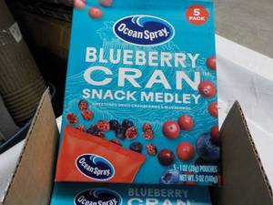 10 ct 5 oz boxes Ocean Spray Bluebe...