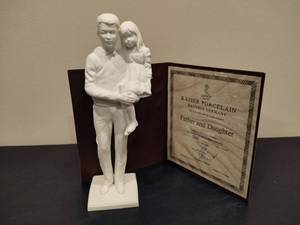 KAISER Limited Edition Porcelain Figurine Father and Daughter