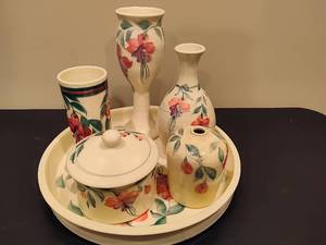 LINDEN HILLS Pottery  Other Similar Pieces for Set