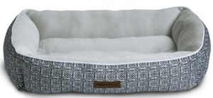 lot 495 image: Vibrant Life Lounger Pet Bed, Large, Black Geo 36 x 27