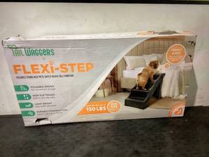 lot 486 image: Tail Waggers Dog Stairs Flexi-Step, Foldable Dog Steps with 4-Step Design and Non-Slip Treads, Medium