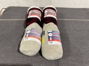 lot 149 image: LOT OF 4 Sunbeam Microplush Heated Throw Blankets