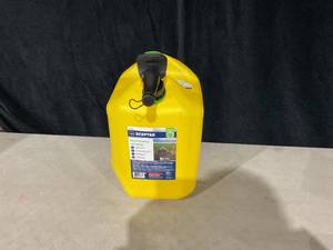 lot 362 image: Scepter 5 Gallon SmartControl Dual Handle Diesel Fuel Container