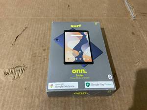 lot 250 image: Onn. 8 Tablet, 32GB, (2024 Model)