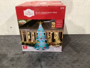 lot 639 image: Christmas Airblown 10 Inflatables Yard Decoration Christmas Tree