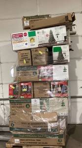 lot 661 image: LOT OF Christmas Trees