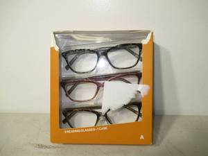 lot 45 image: Design Optics by Foster Grant Full Rim Fasion Reading Glasses, 3-pack  1.25 Power